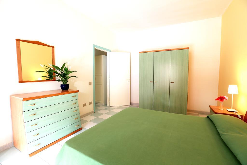 Residence Del Mare Casesicule Santa Maria Del Focallo Kamer foto